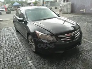 Honda Accord 2010 Black