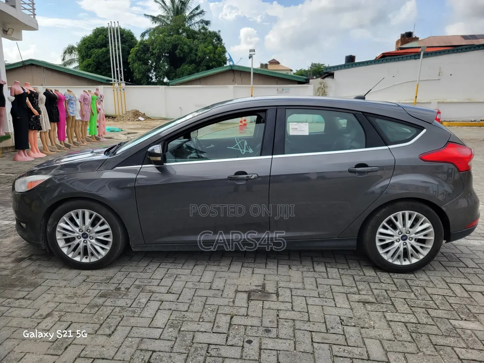 Ford Focus 2015 Gray