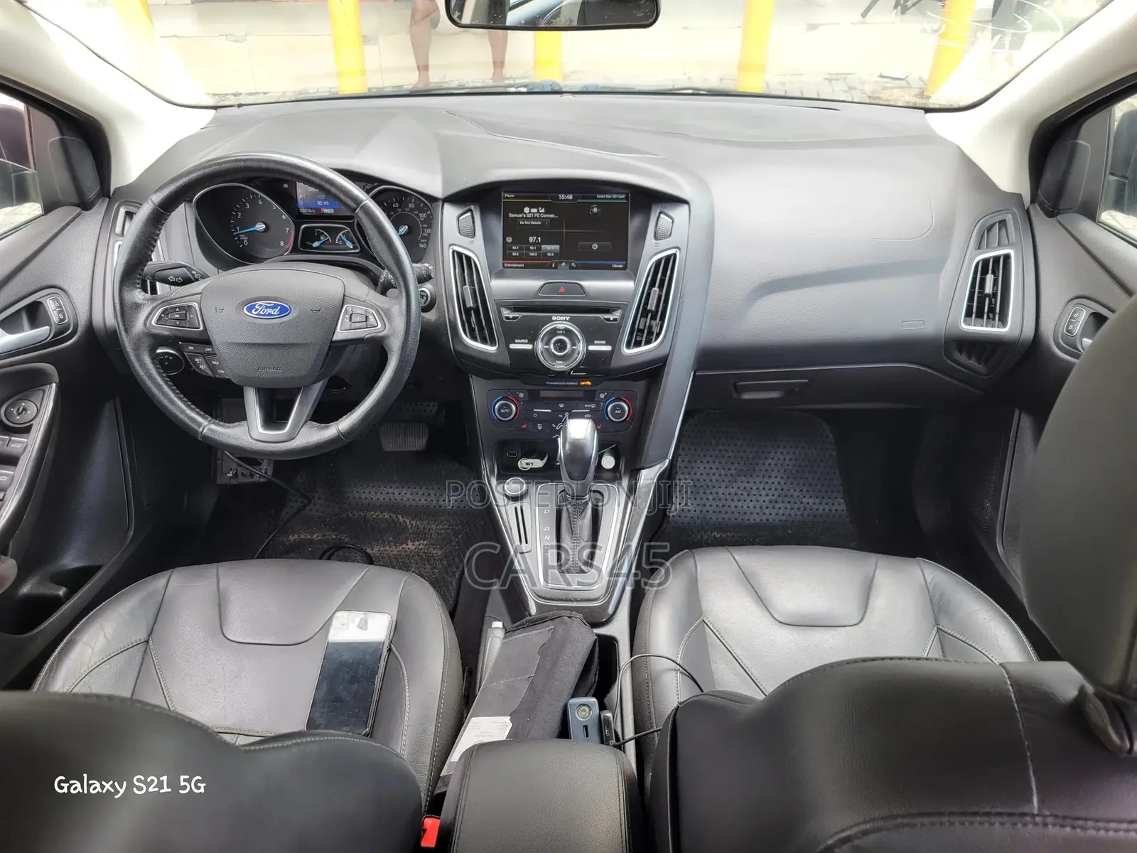 Ford Focus 2015 Gray
