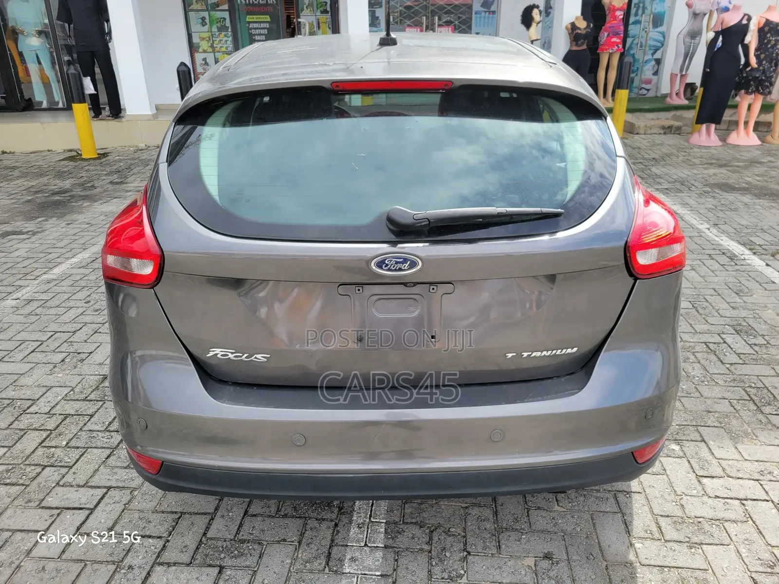Ford Focus 2015 Gray