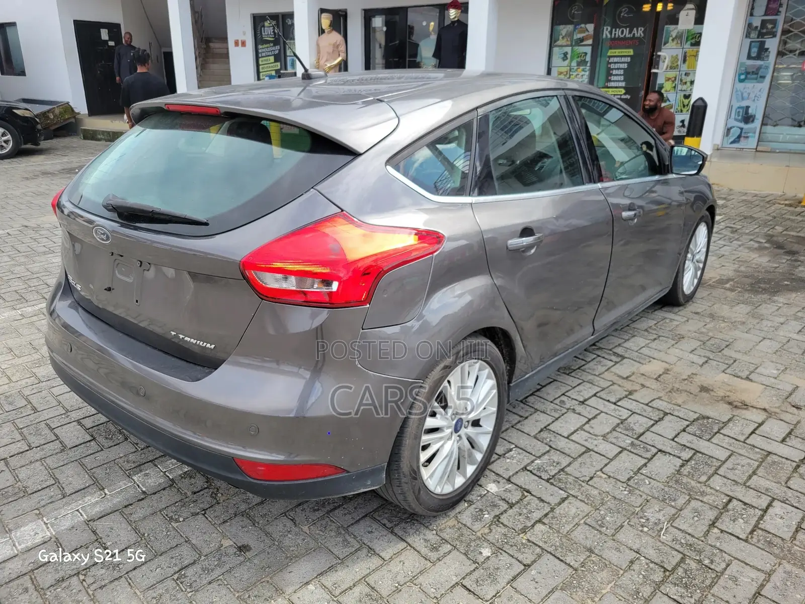 Ford Focus 2015 Gray