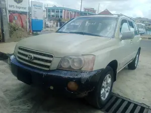 Toyota Highlander 2001 Silver