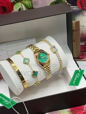 Full Stacked Wrist Watch