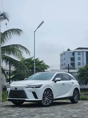 Lexus RX 350 Luxury 2024 White