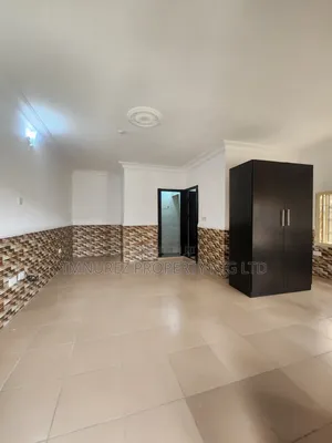 Studio Apartment in Chevron for rent