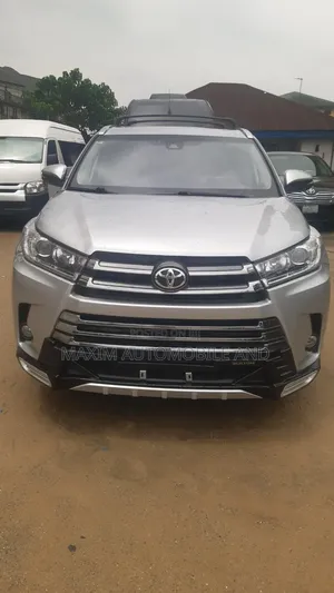 Toyota Highlander 2019 Gray