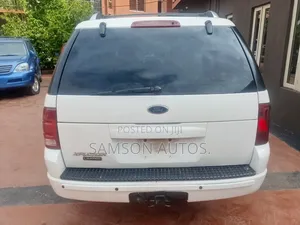 Ford Explorer 2006 White