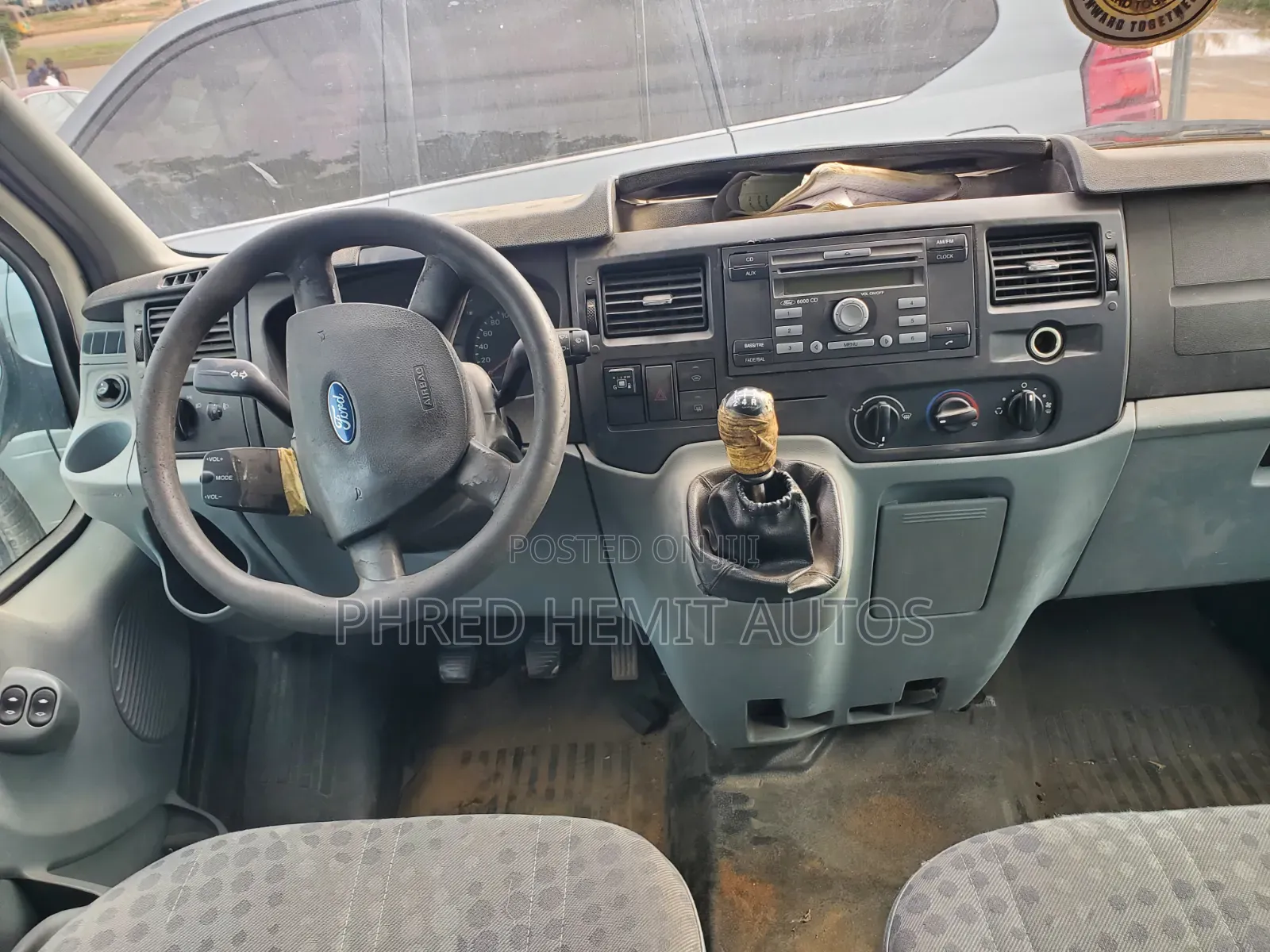 Ford Transit 2000 White