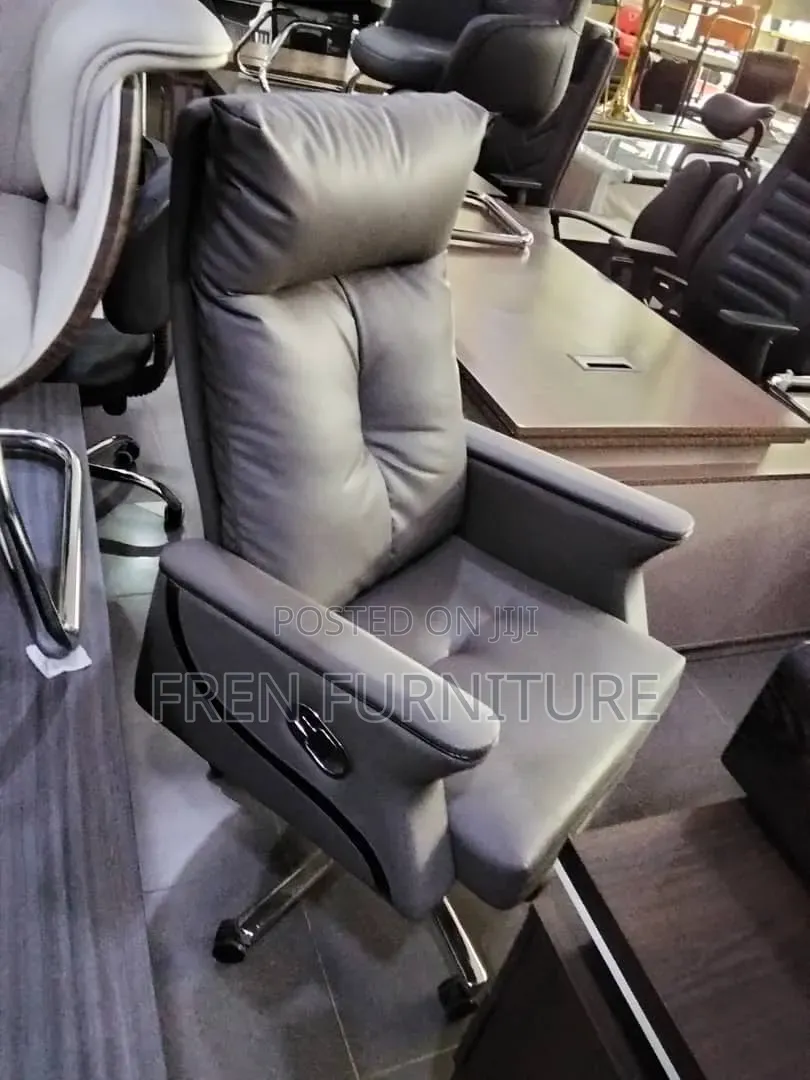 Office Executive Chair With Footrest