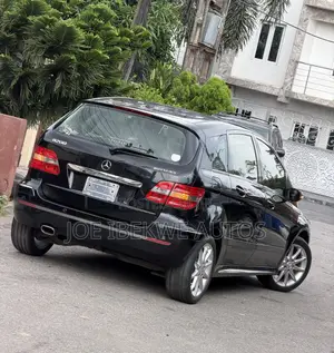 Mercedes-Benz B-Class B200 Petrol 2011 Black
