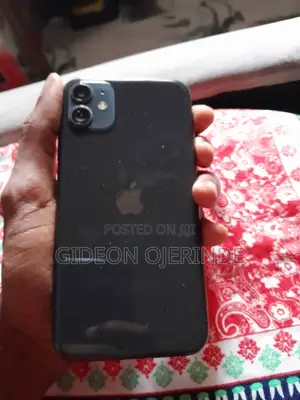 Apple iPhone 11 64 GB Black