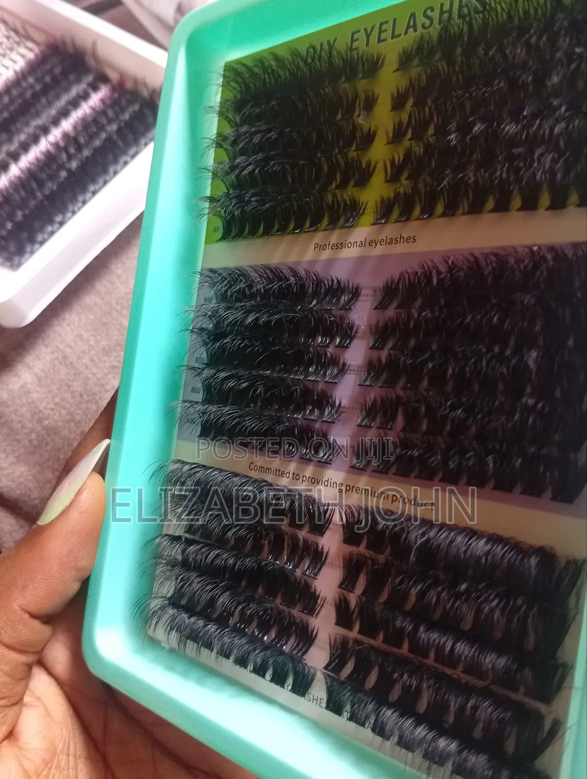 Cluster Lashes