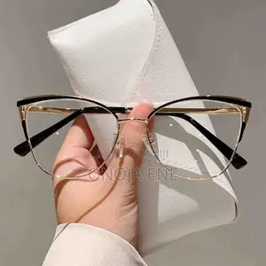 Cat-Eye Glasses Feature a Gold Alloy Metal Frame
