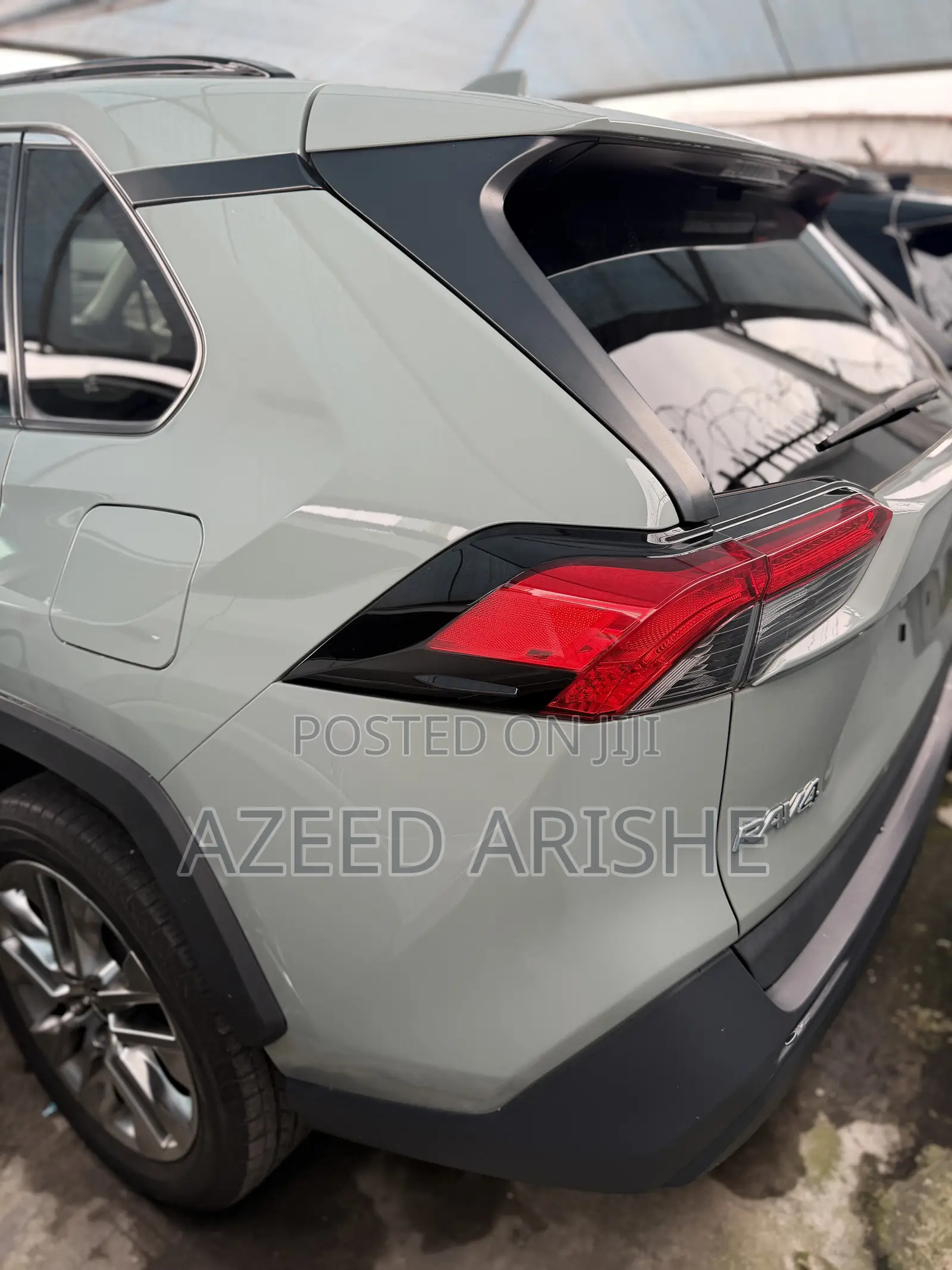 Toyota RAV4 XLE 2021 Green