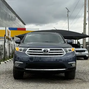 Toyota Highlander 2012 Blue