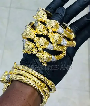 Quality Gold Replica Non Tarnish Bangle for Men