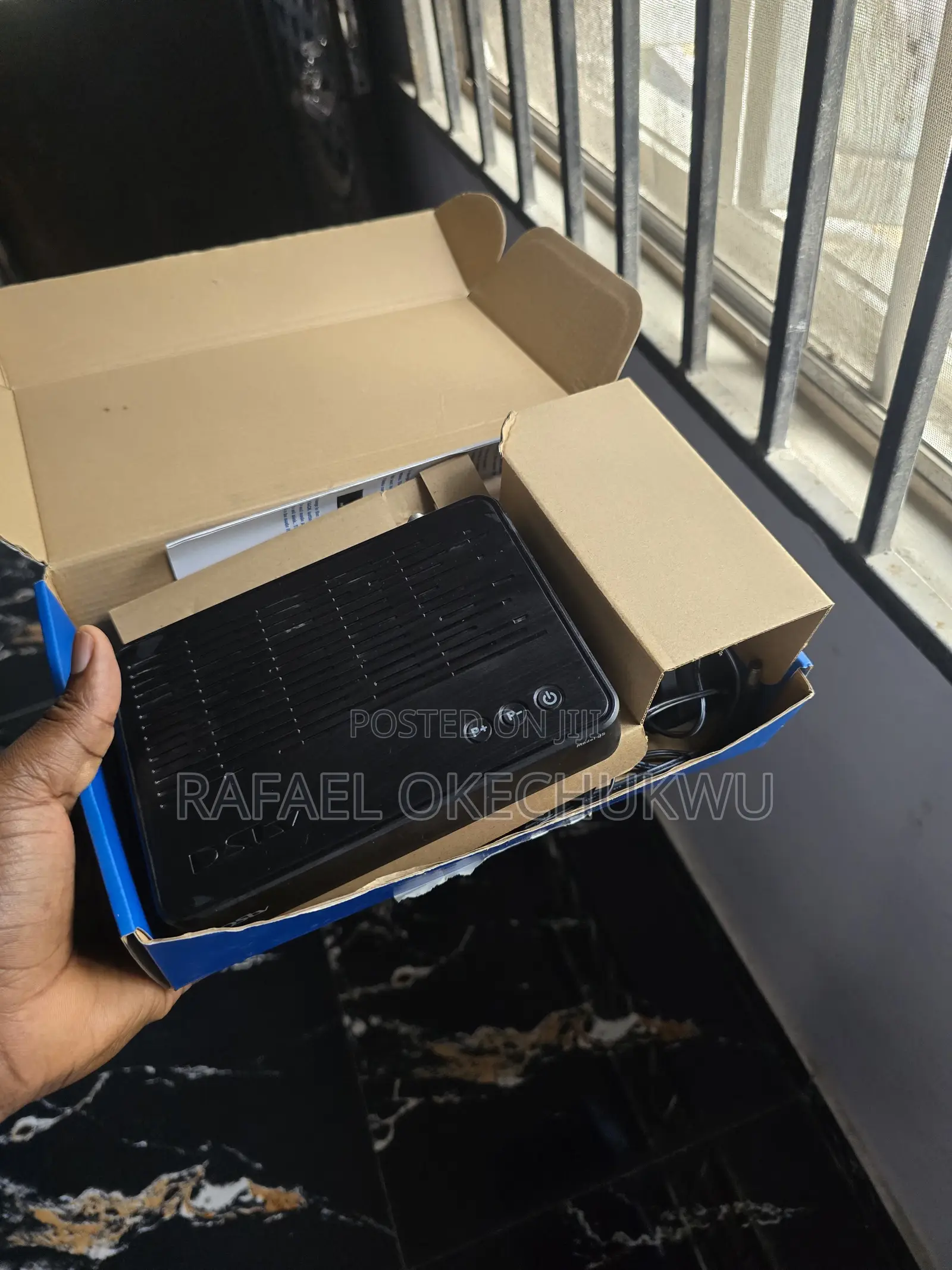 DSTV Decoder