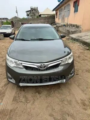 Toyota Camry LE 4dr Sedan (2.5L 4cyl 6A) 2012 Gray