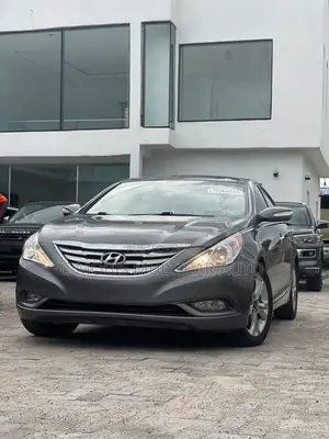 Hyundai Sonata Limited Sedan FWD (2.4L 4cyl 6A) 2013 Gray