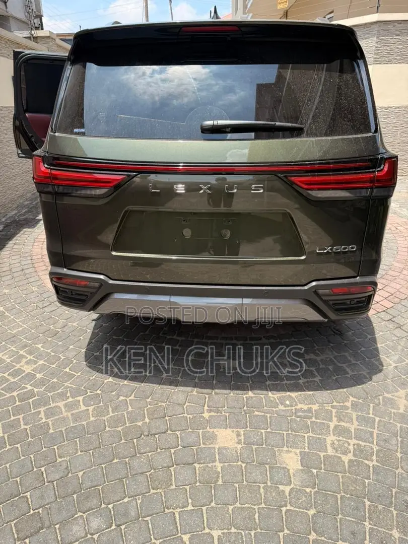 Lexus LX 2024