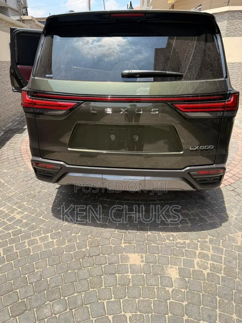 Lexus LX 2024