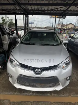 Toyota Corolla LE 4dr Sedan (1.8L 4cyl CVT) 2016 Silver