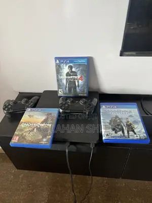 Neatly Used Ps4 Slim