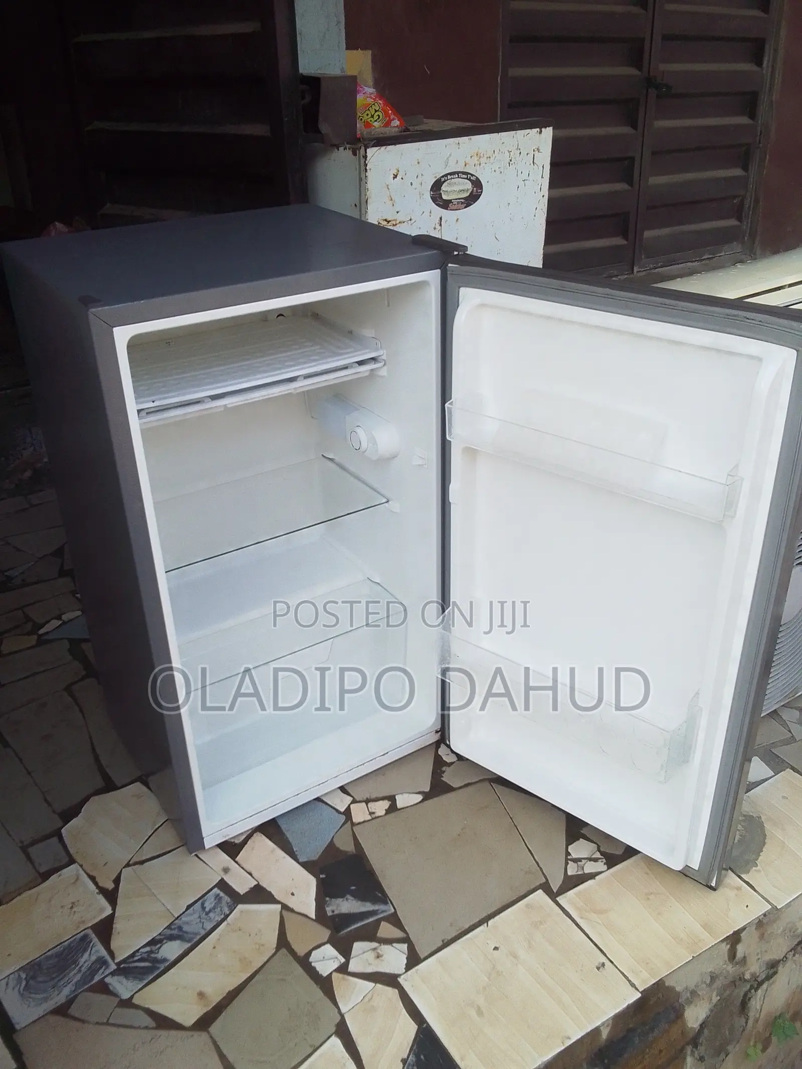 Hisense 90l Refrigerator