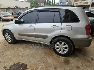 Toyota RAV4 1.8 2004 Silver