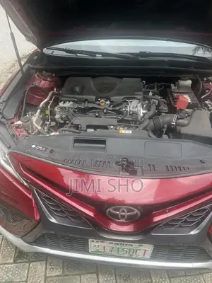 Toyota Camry 2018 Burgundy