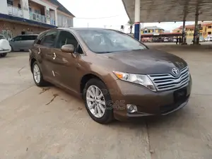 Toyota Venza 2010 Gold