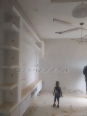 Mini Flat in Agric for rent