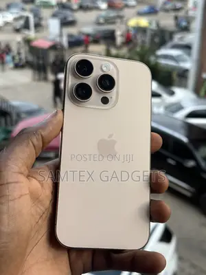 Apple iPhone 16 Pro 256 GB Gold