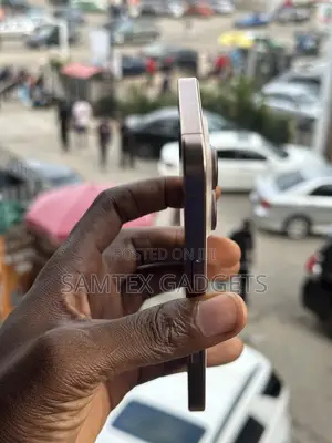 Apple iPhone 16 Pro 256 GB Gold