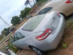 Toyota Camry LE 4dr Sedan (2.5L 4cyl 6A) 2011 Silver