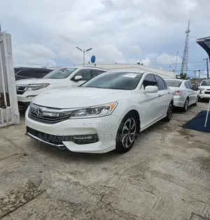 Honda Accord 2017 White