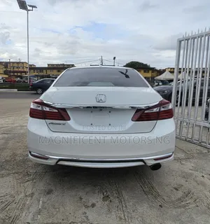 Honda Accord 2017 White