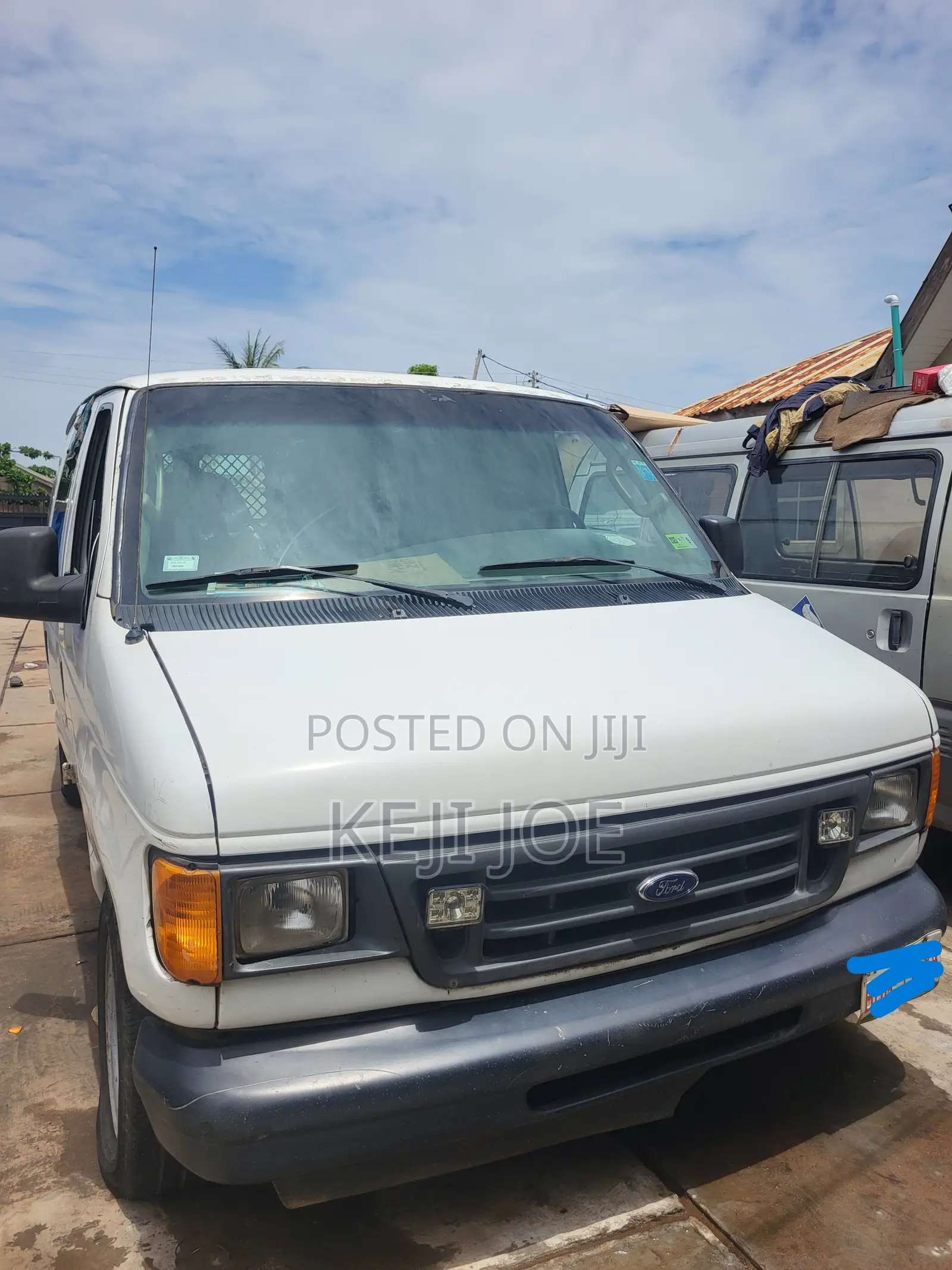 Ford E350 2003 White