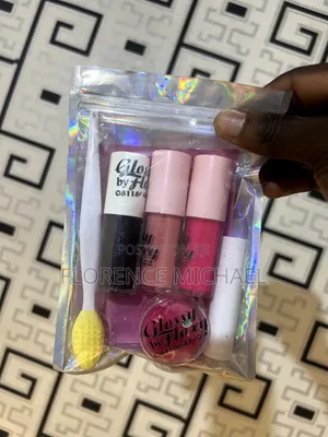 Glossy Floxy Beauty Lip Kit