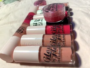 Glossy Floxy Beauty Lip Kit