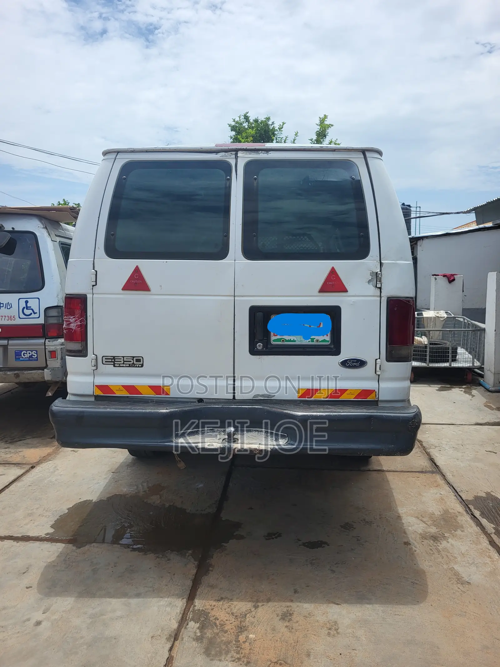 Ford E350 2003 White