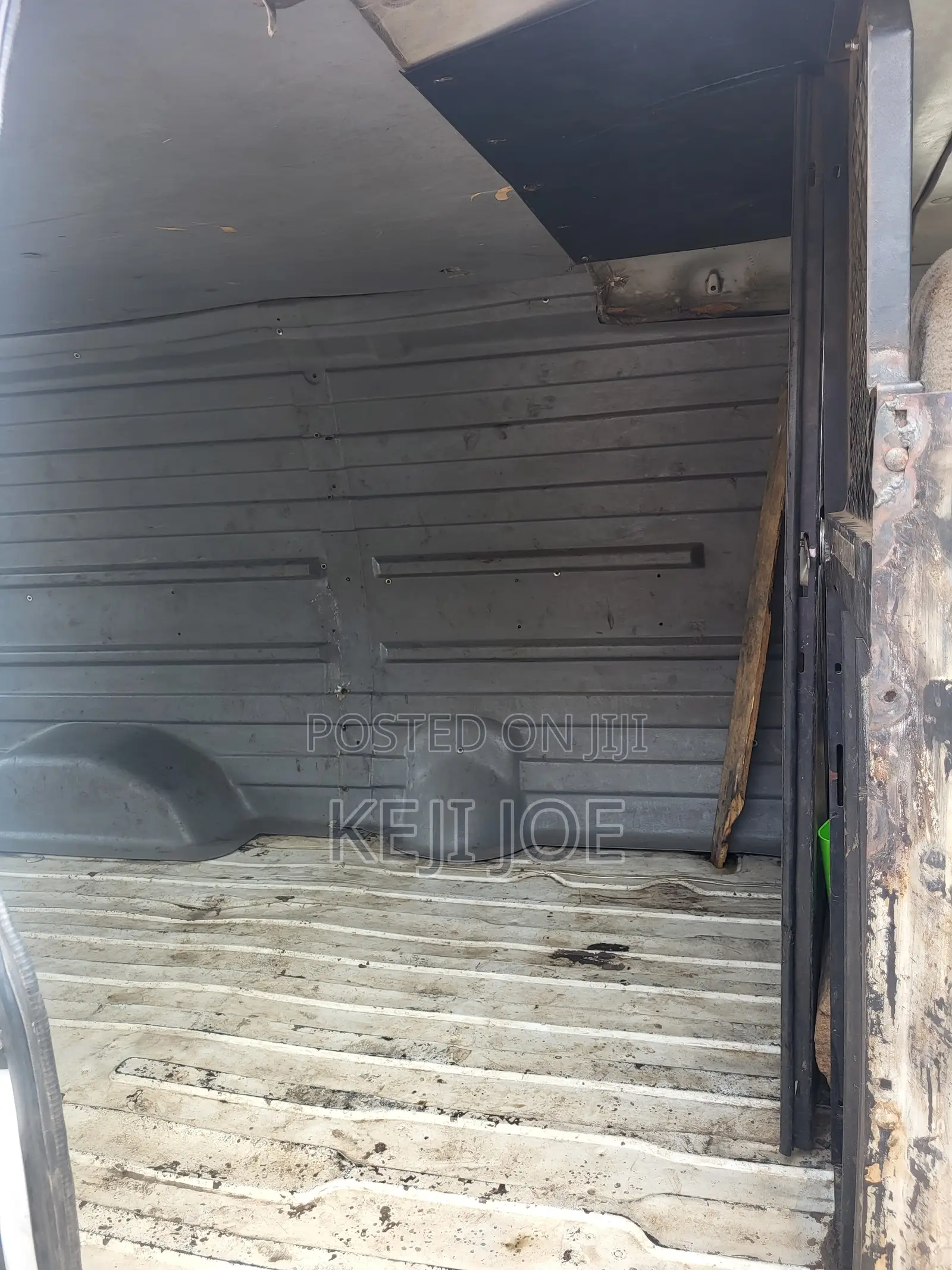 Ford E350 2003 White