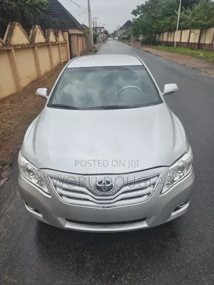 Toyota Camry LE 4dr Sedan (2.4L 4cyl 5A) 2009 Silver