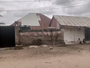 2bdrm Bungalow in Karu-Nasarawa for sale