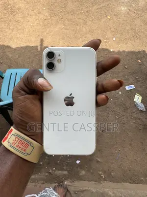Apple iPhone 11 64 GB White