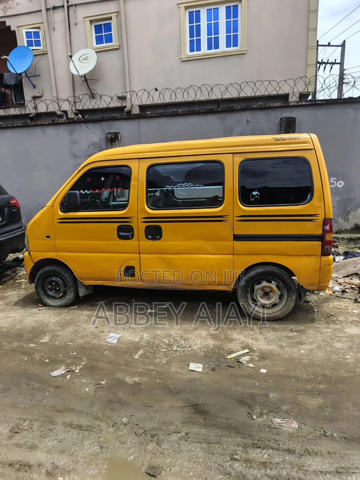Suzuki APV Minibus 2005 Yellow