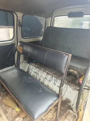 Suzuki APV Minibus 2005 Yellow