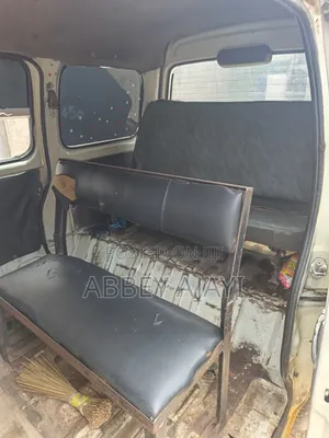 Suzuki APV Minibus 2005 Yellow