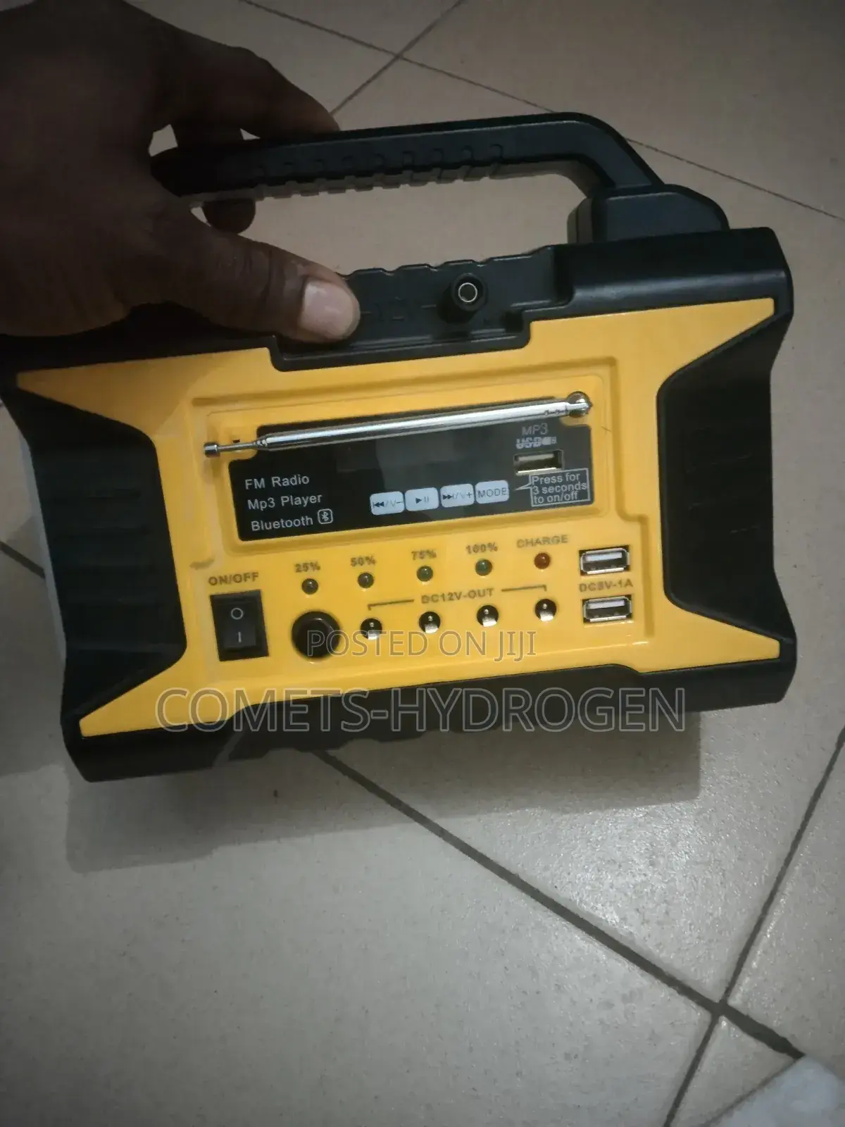 Qasa Solar Generator With Solar Panel