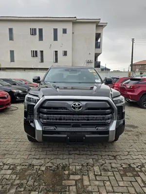 Toyota Tundra 2023 Black